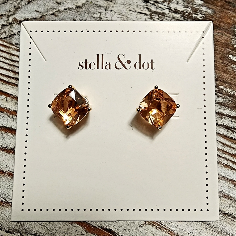 STELLA AND DOT Luxe Stud
